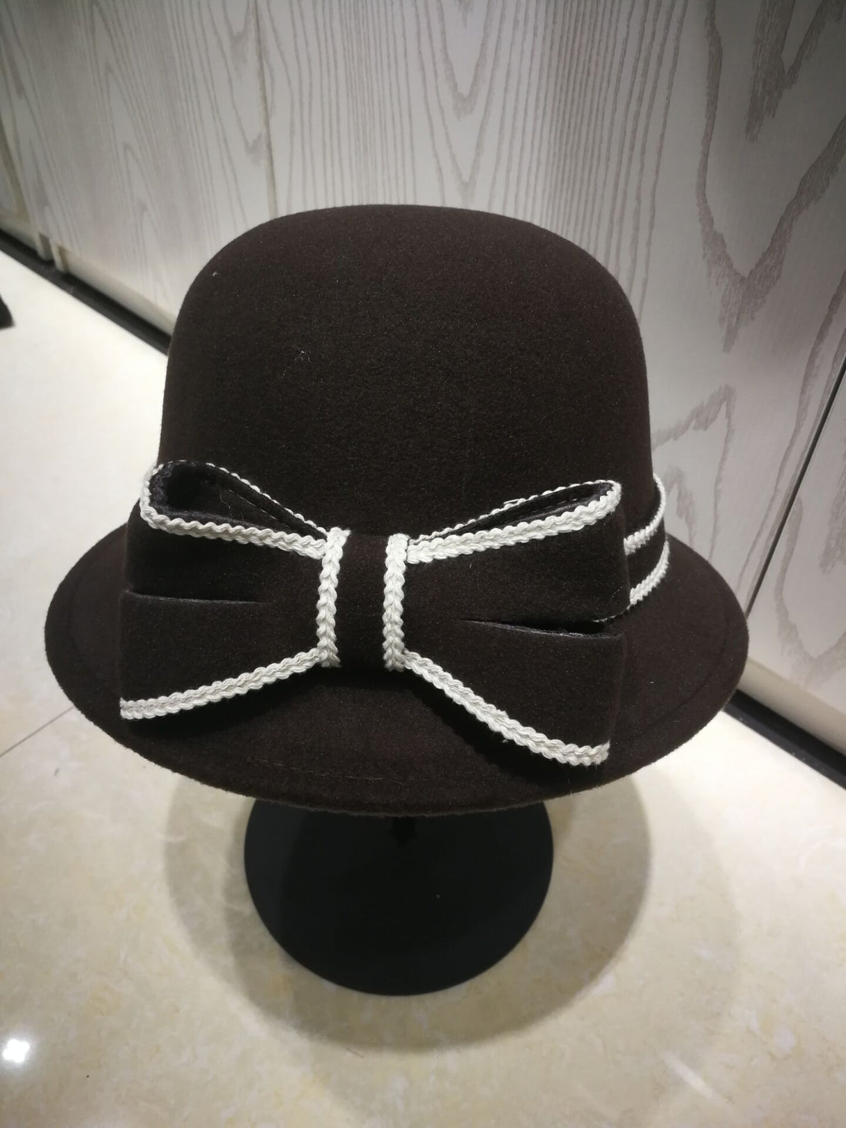 Années 60 Chapeau Derby Rétro Noeud Bicolore - Ma Penderie Vintage